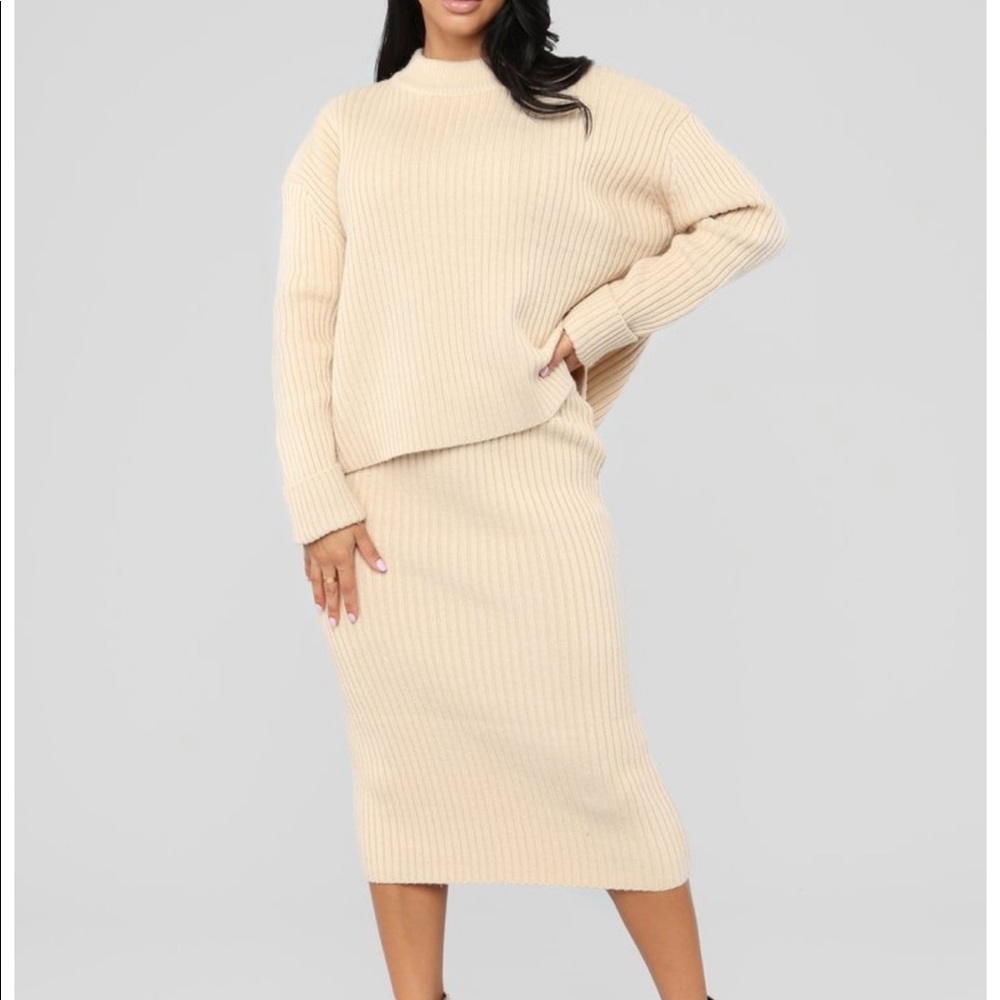 Sweater and Skirt SET